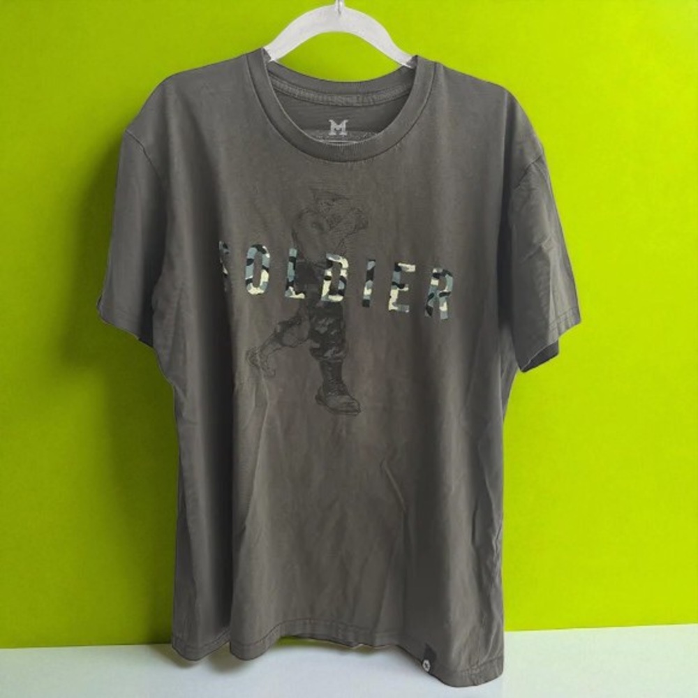 Gray Short Sleeve Tee with Minimalist Design